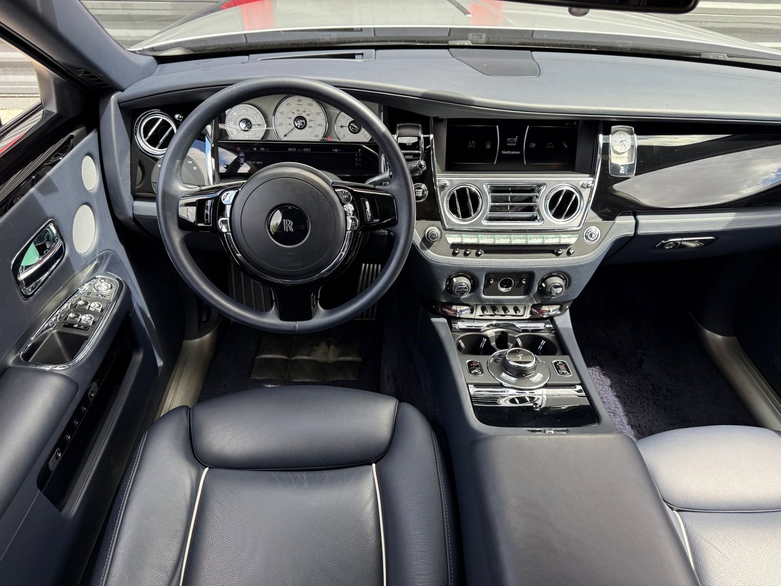 Used 2020 Rolls-Royce Ghost RWD image 32