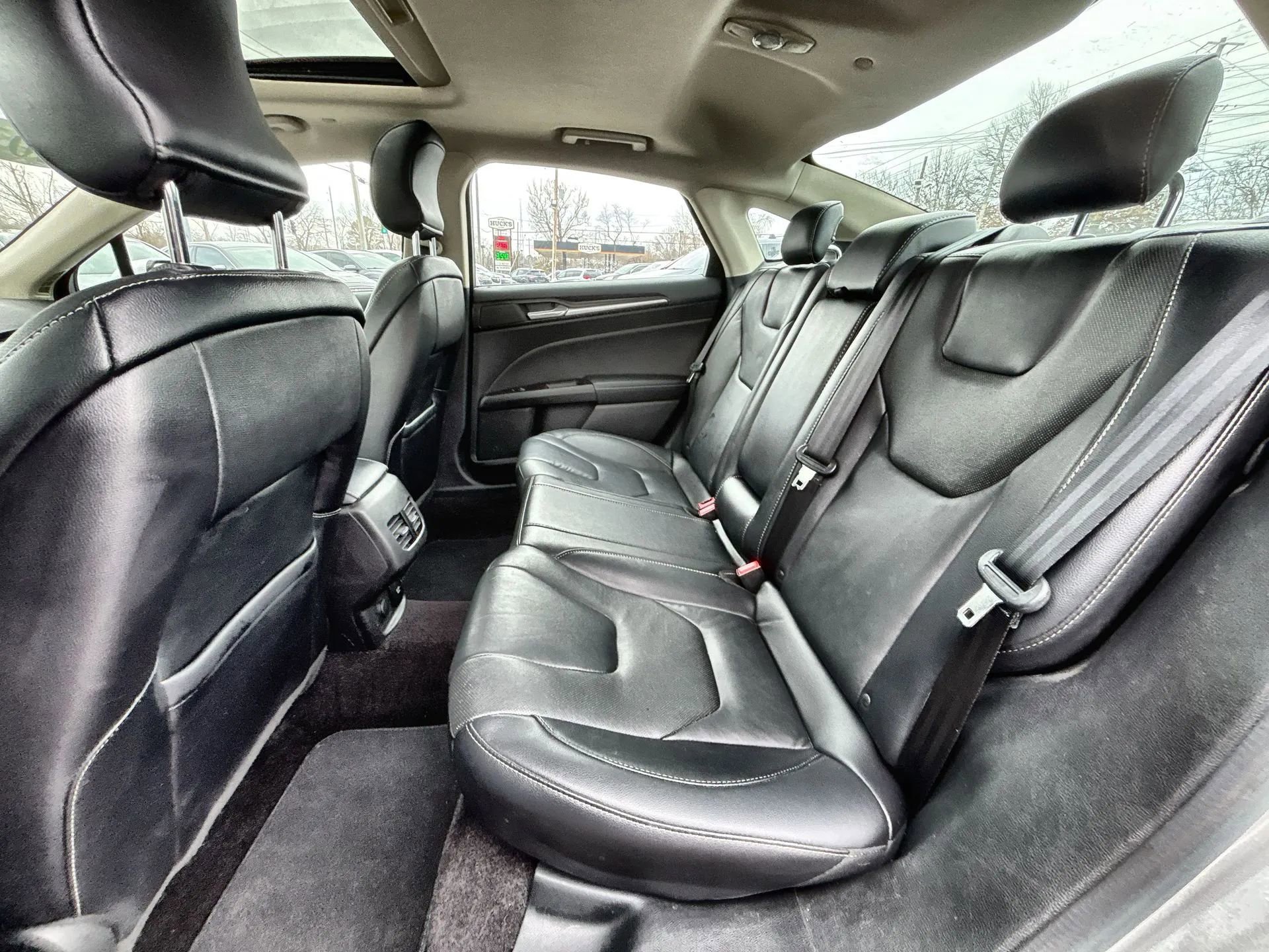 Used 2017 Ford Fusion Titanium image 25