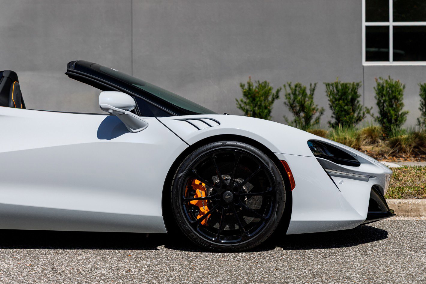 New 2025 McLaren Artura Spider image 13