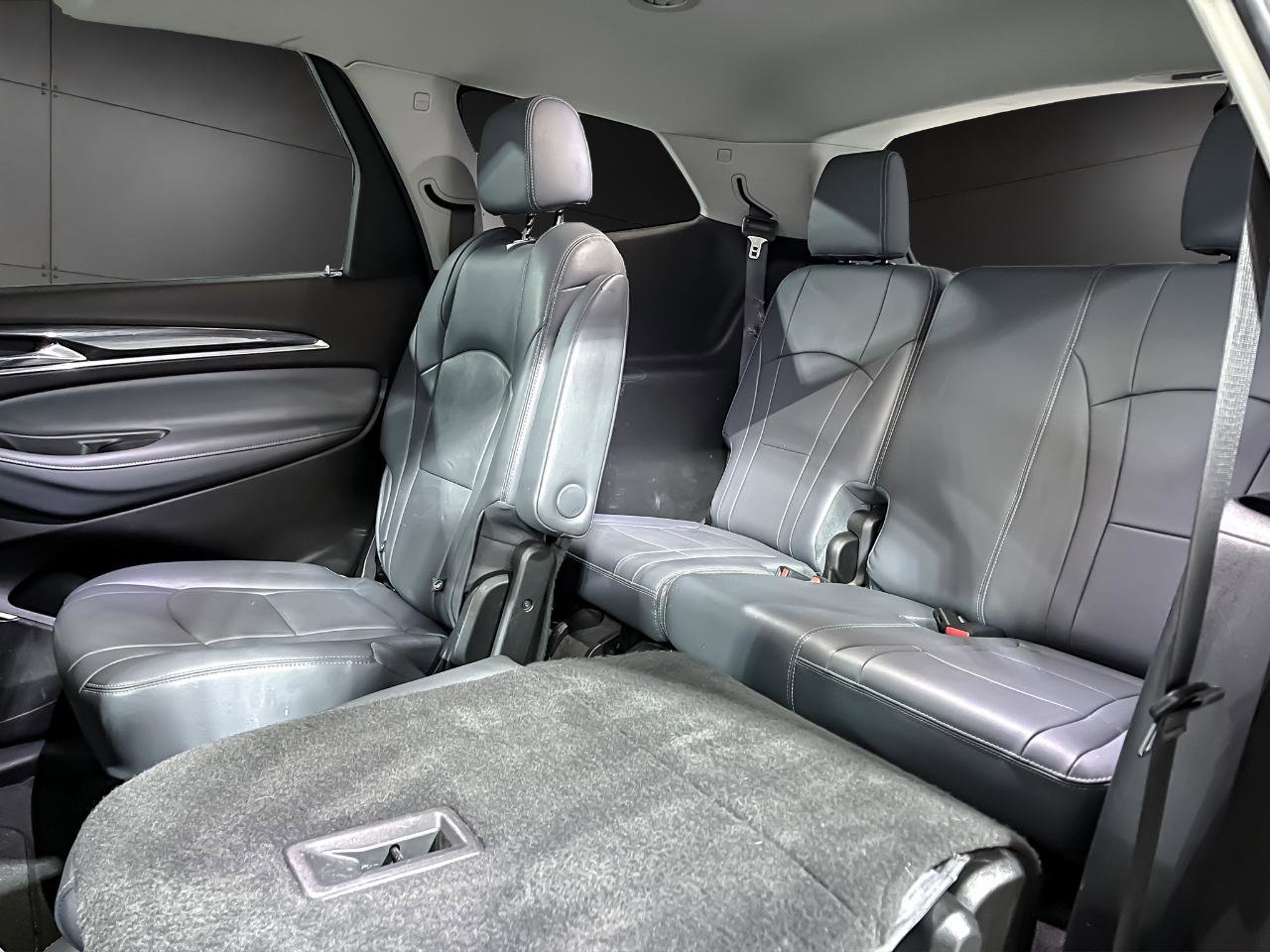 Used 2020 Buick Enclave Essence image 23