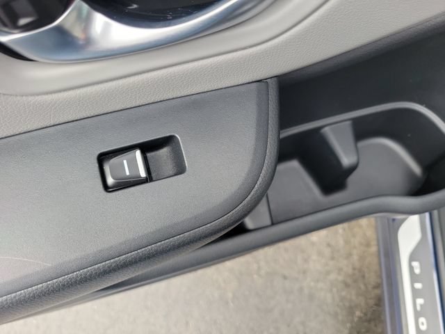 Certified 2025 Honda Pilot EX-L image 16