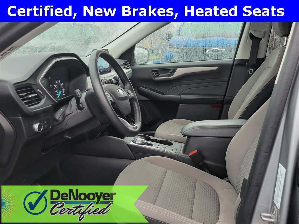 Used 2022 Ford Escape SE w/ Cold Weather Package image 8