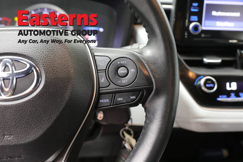 Used 2022 Toyota Corolla SE FWD image 15