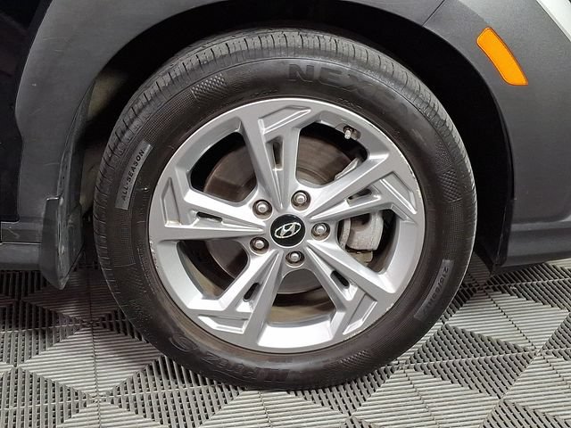 Used 2023 Hyundai Kona SEL AWD/4WD image 11