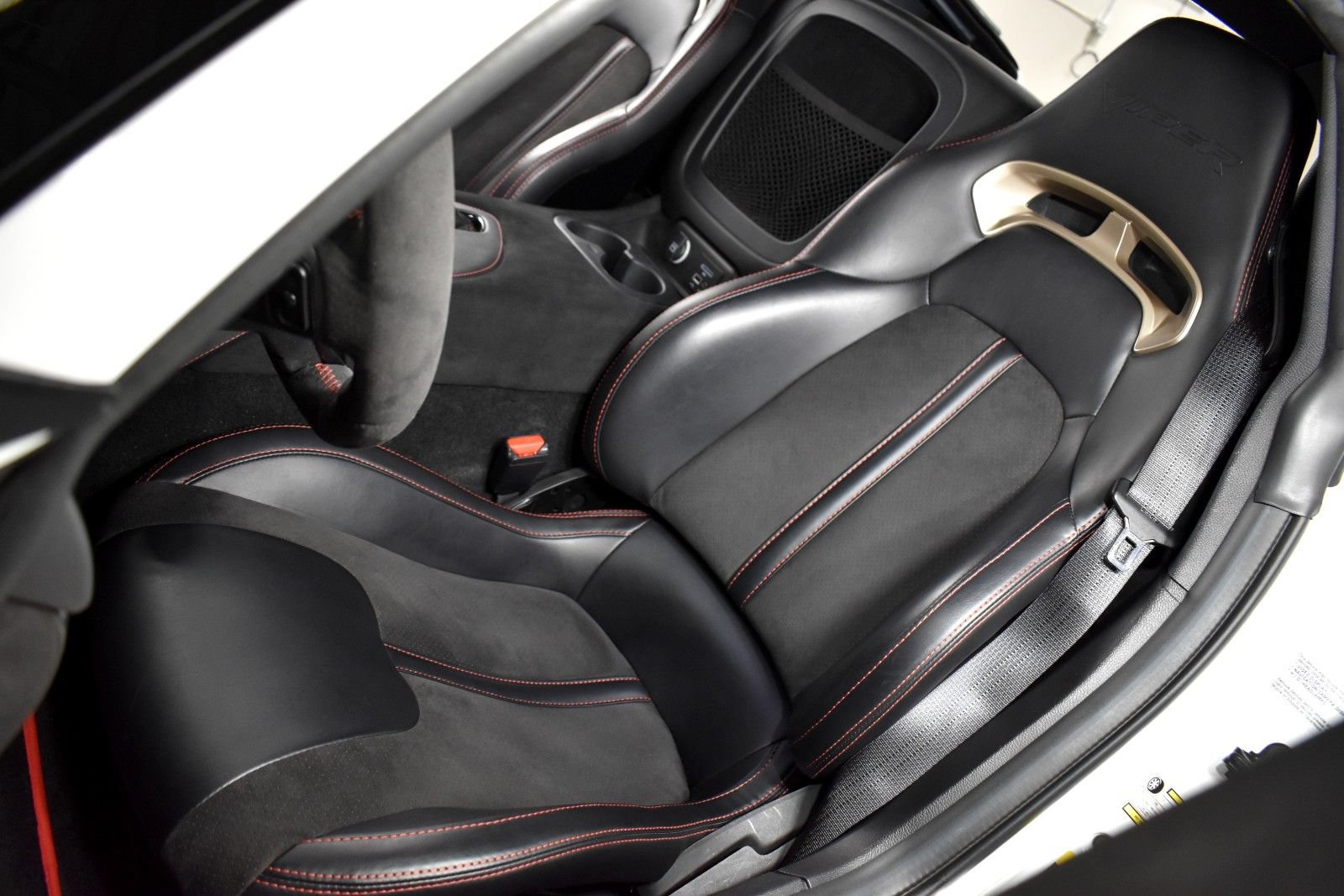 Used 2016 Dodge Viper ACR RWD image 21