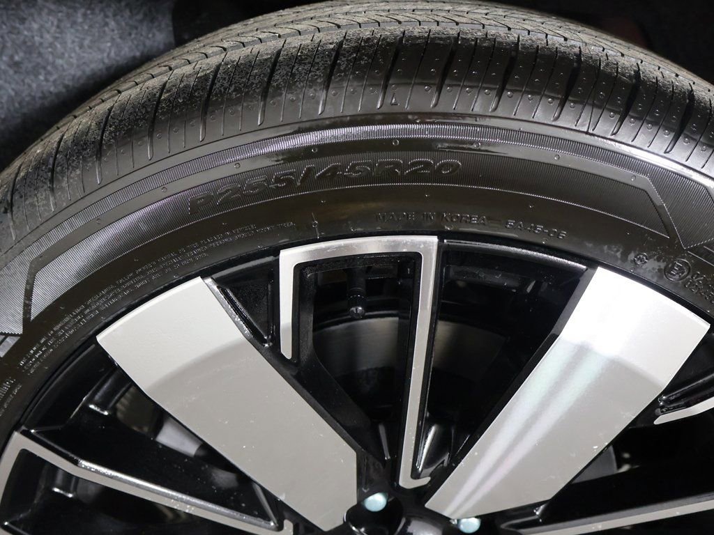 New 2026 Mitsubishi Outlander SE image 27