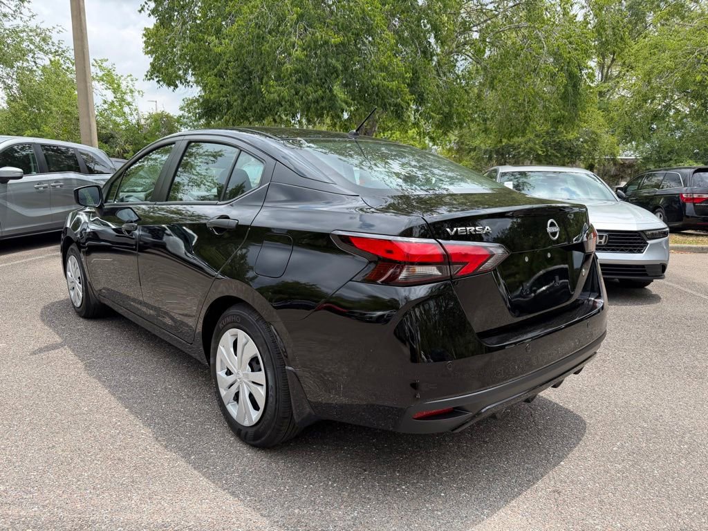 Used 2025 Nissan Versa S w/ Trunk Package FWD image 3