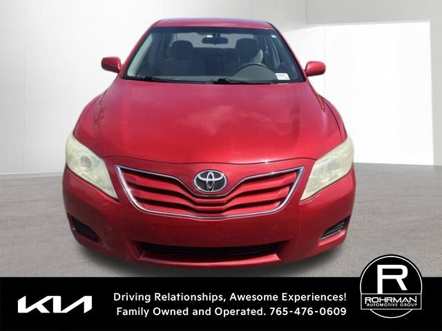 Used 2010 Toyota Camry LE FWD image 2