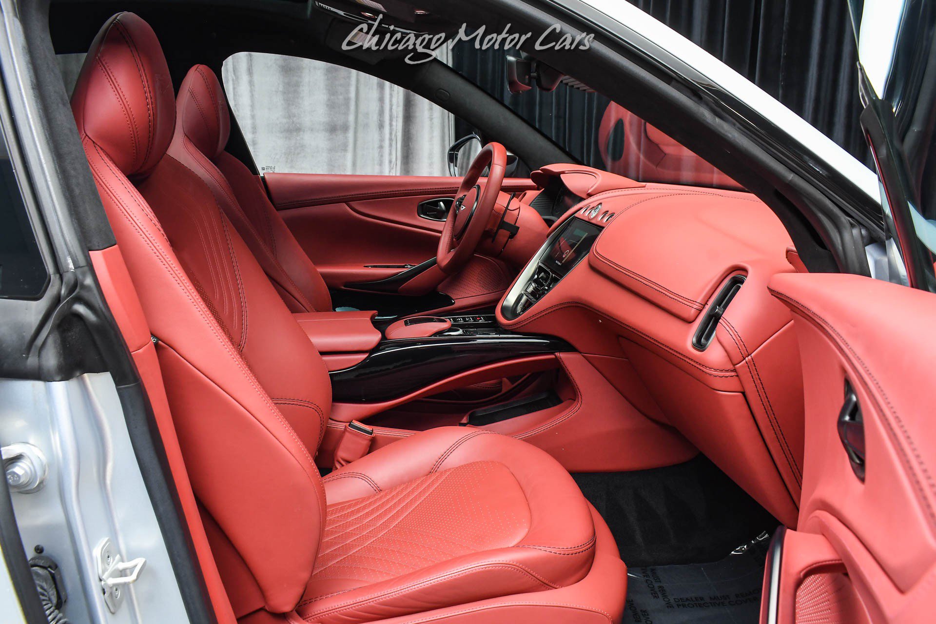 Used 2022 Aston Martin DBX AWD/4WD image 22