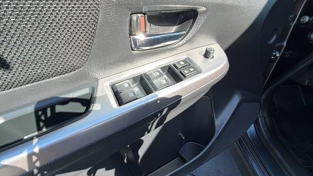 Used 2016 Subaru Crosstrek 2.0i Premium AWD/4WD image 19