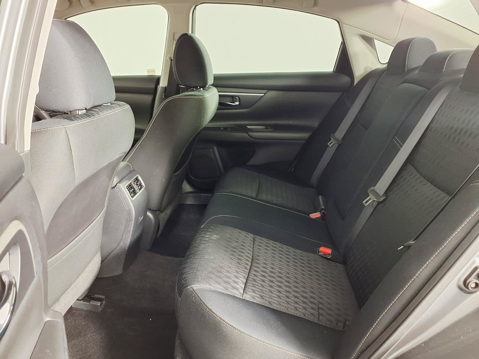 Used 2018 Nissan Altima 2.5 SV w/ 2.5 SV Technology Package FWD image 13