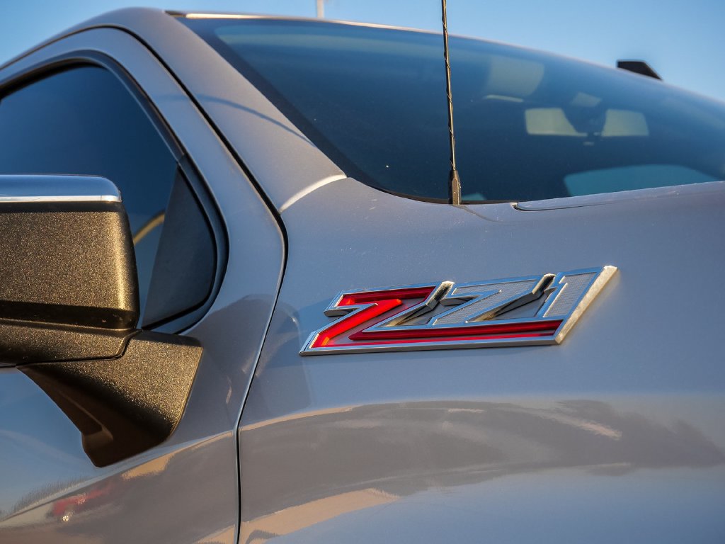 Used 2019 Chevrolet Silverado 1500 LT w/ All-Star Edition AWD/4WD image 10