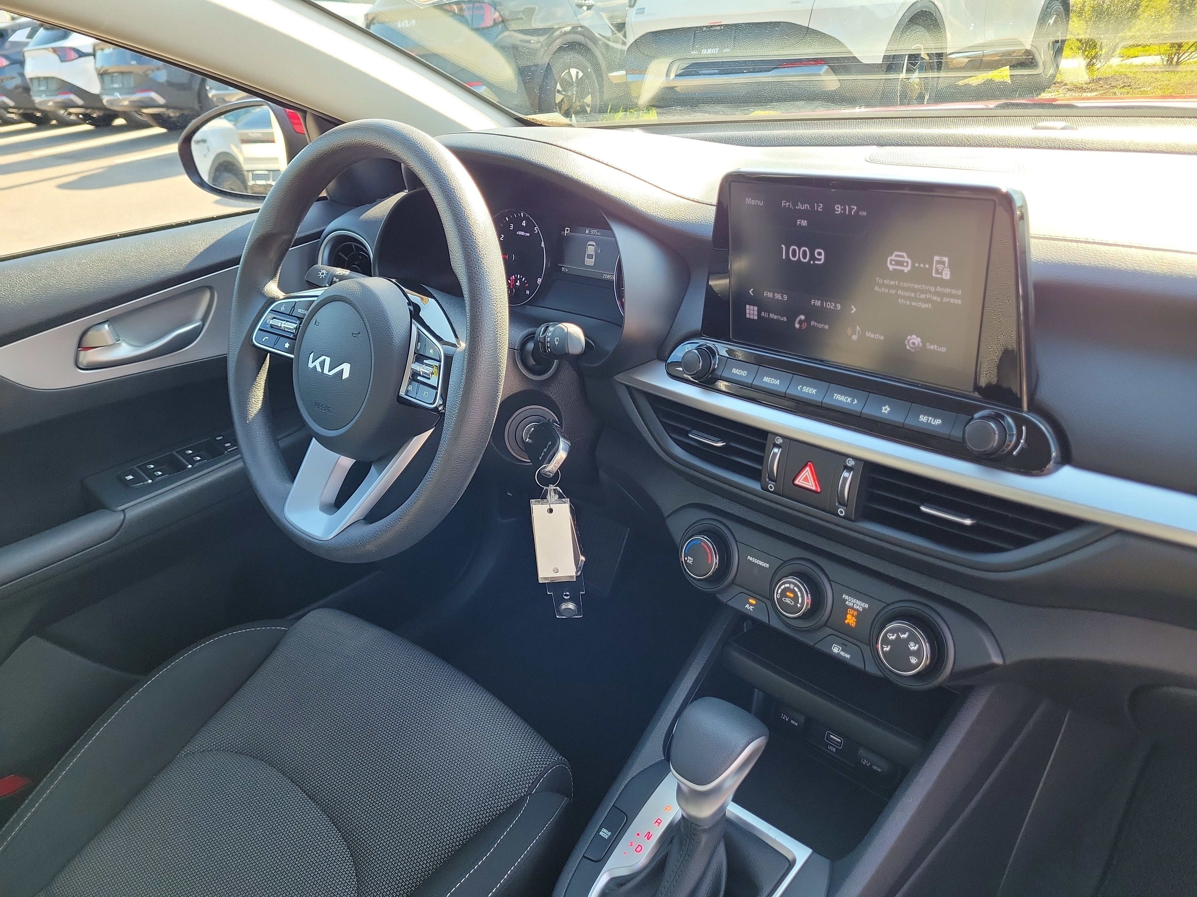 Certified 2023 Kia Forte LXS w/ LXS Technology Package FWD image 8