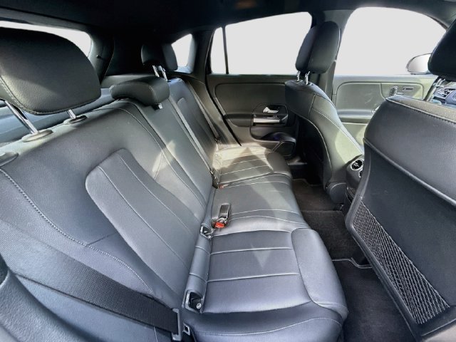 Used 2023 Mercedes-Benz GLA 250 4MATIC image 32
