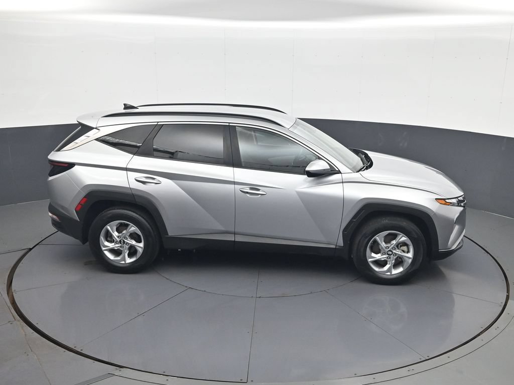 Certified 2022 Hyundai Tucson SEL w/ Cargo Package AWD/4WD image 17