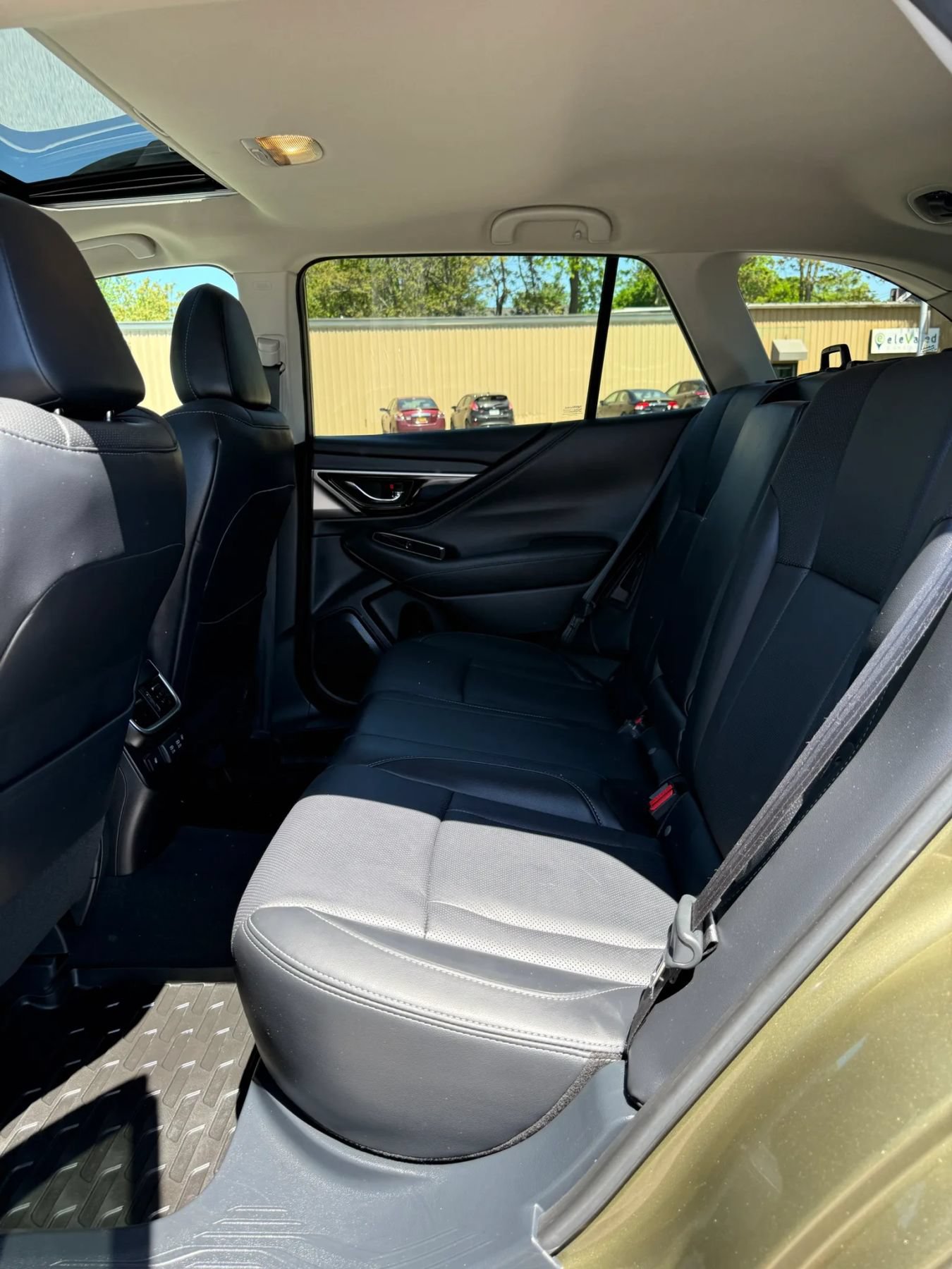 Used 2020 Subaru Outback Limited AWD/4WD image 19