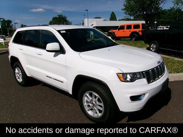Certified 2019 Jeep Grand Cherokee Laredo w/ Security & Convenience Group AWD/4WD image 2