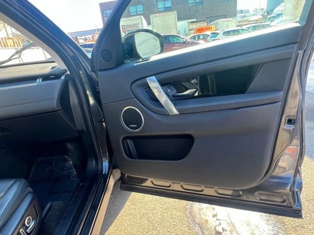 Used 2021 Land Rover Discovery Sport SE AWD/4WD image 33