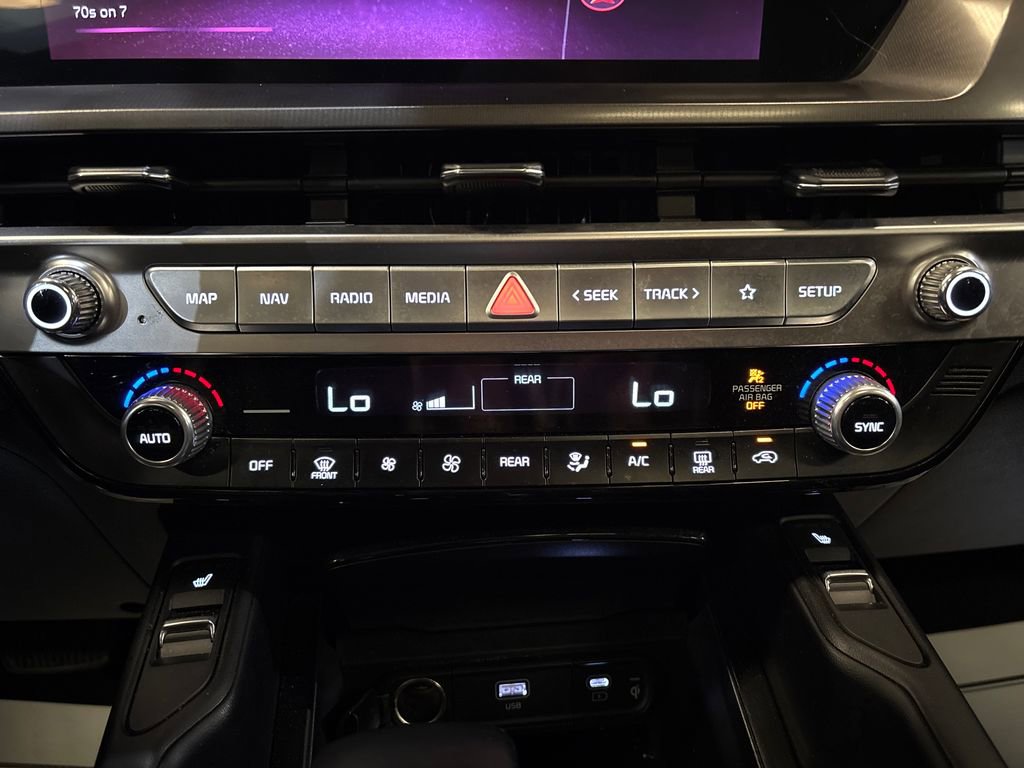 Used 2025 Kia Telluride S image 18