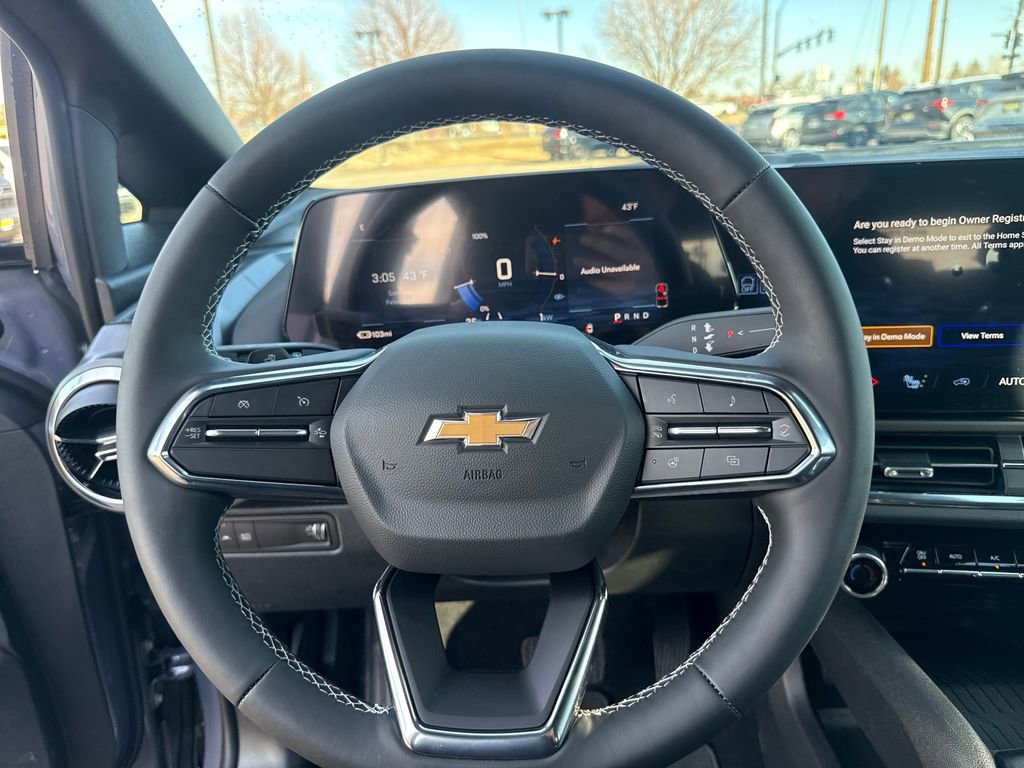 New 2026 Chevrolet Equinox EV LT w/ Comfort Package AWD/4WD image 14