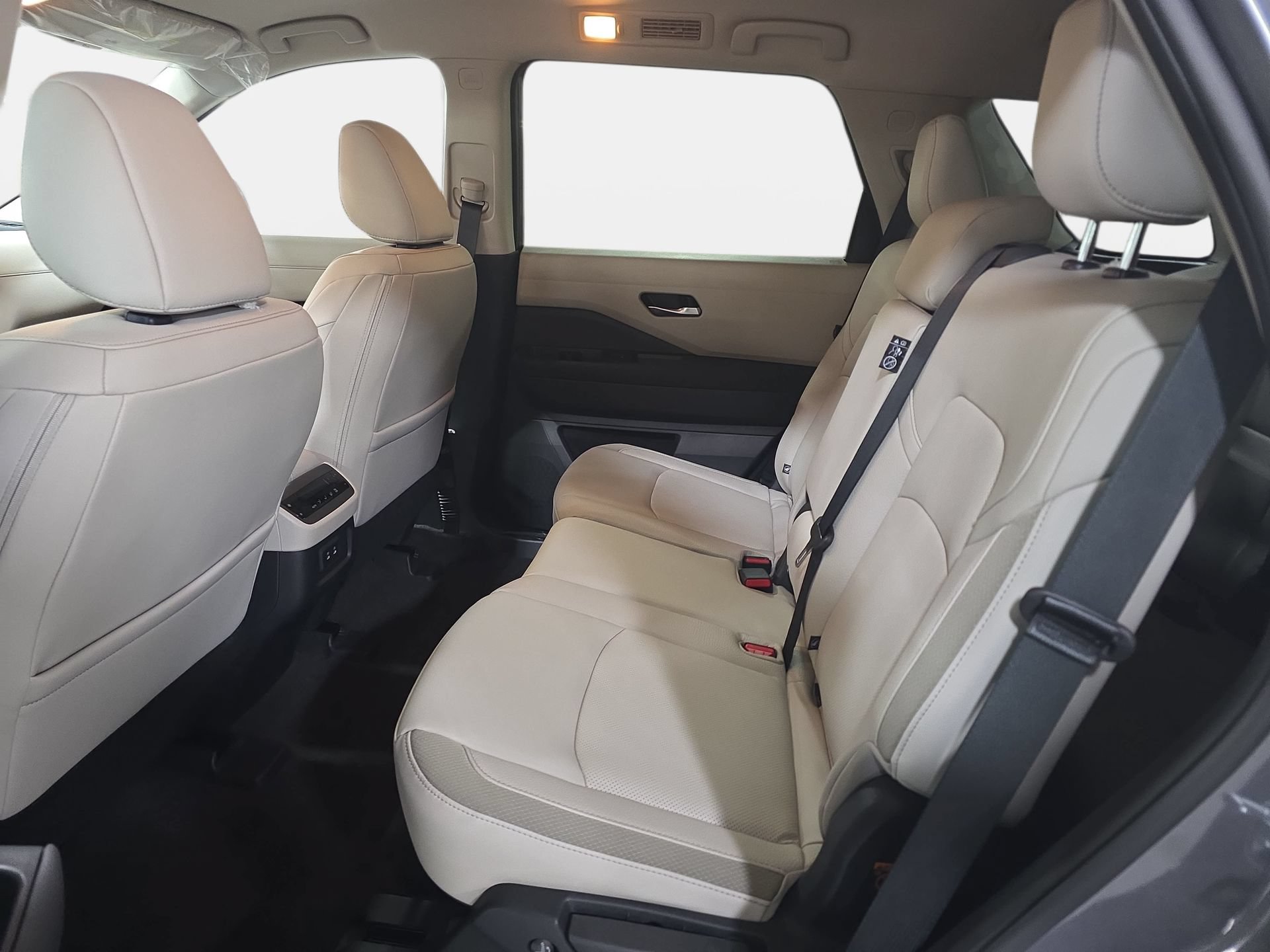 New 2026 Nissan Pathfinder SL FWD image 14