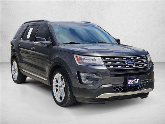 Used 2016 Ford Explorer XLT w/ Equipment Group 202A image 3