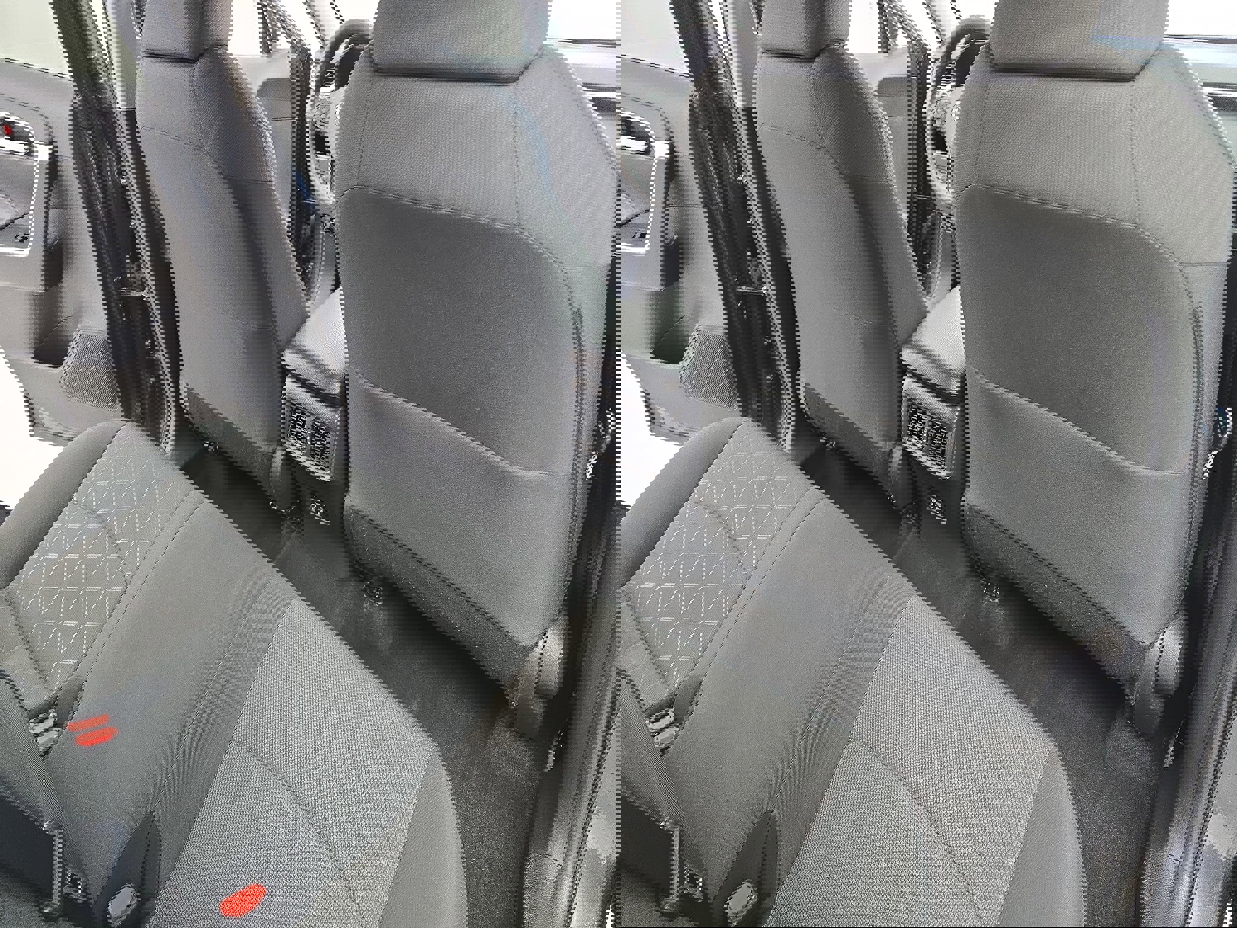 Used 2021 Toyota RAV4 XLE image 11