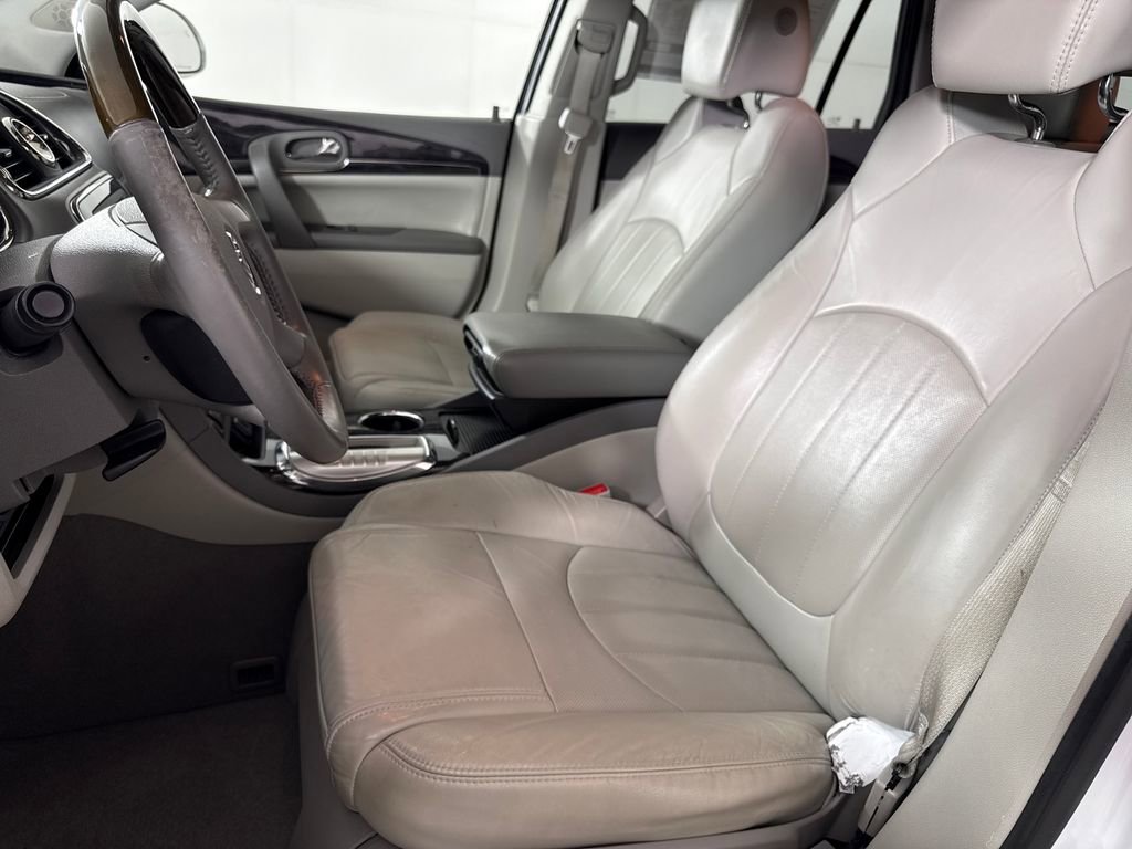 Used 2017 Buick Enclave Leather FWD image 11