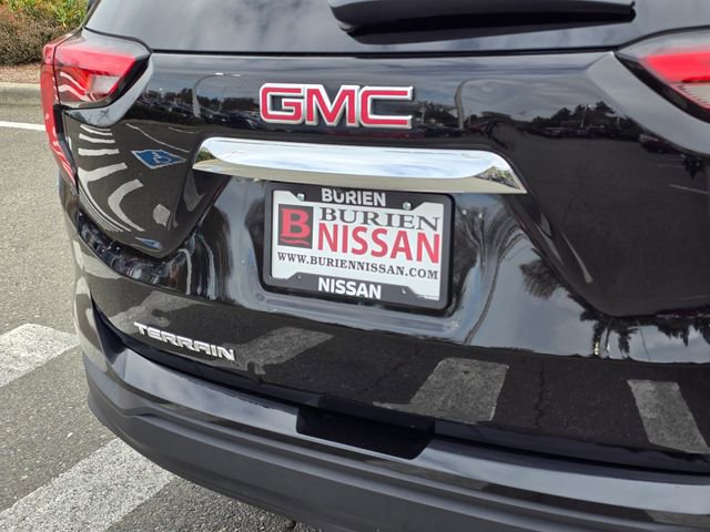 Used 2020 GMC Terrain SLE w/ Driver Convenience Package image 16