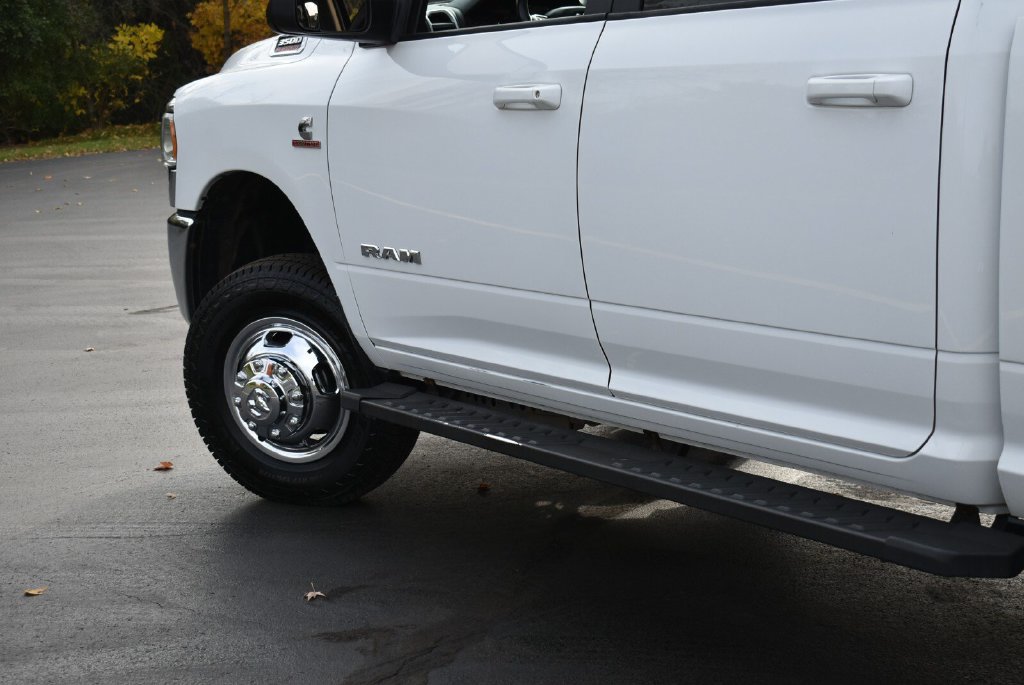 Used 2020 RAM 3500 Big Horn w/ Level 1 Equipment Group AWD/4WD image 12