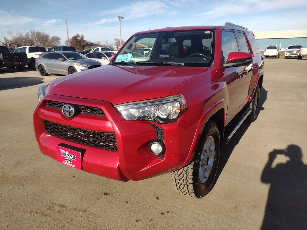 Used 2016 Toyota 4Runner SR5 Premium image 2
