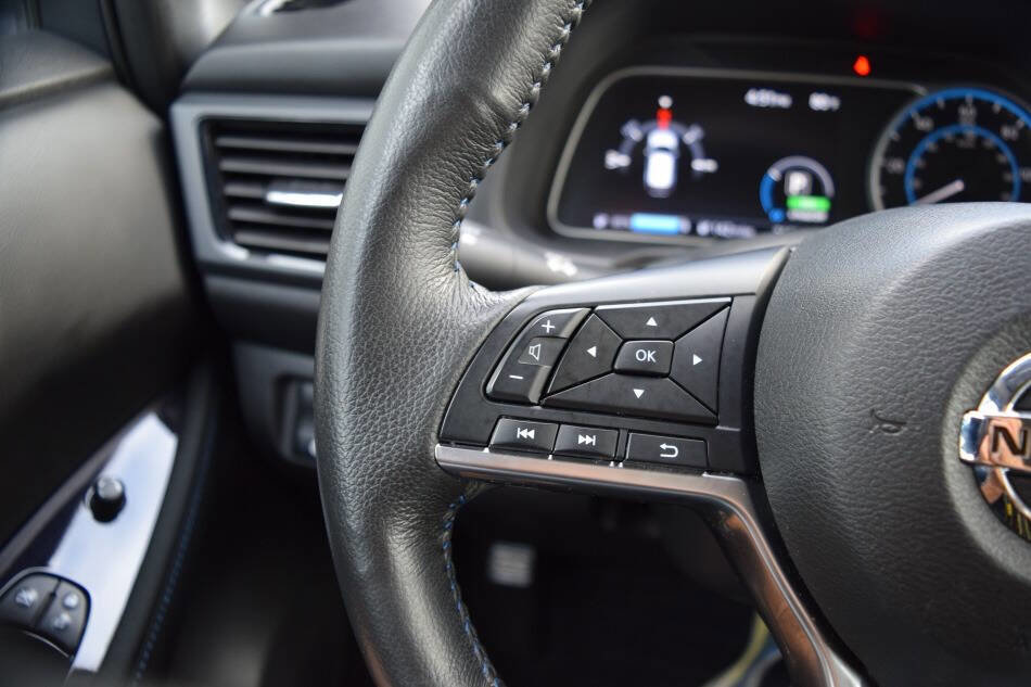 Used 2022 Nissan Leaf SV image 68