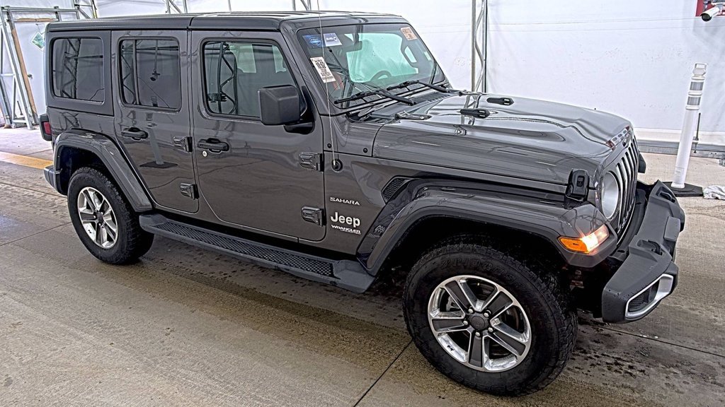 Used 2022 Jeep Wrangler Unlimited Sahara w/ Cold Weather Group AWD/4WD image 3