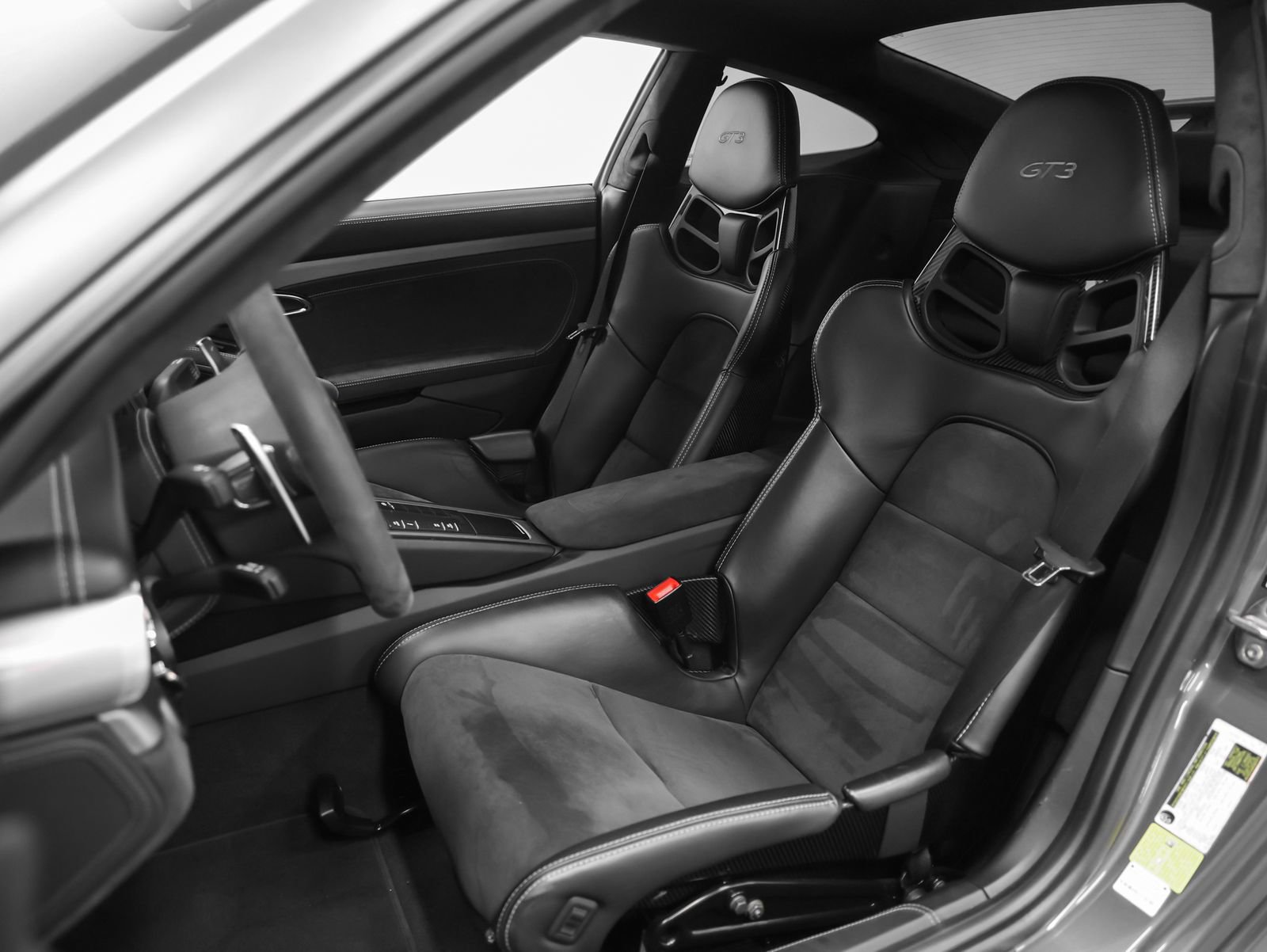 Certified 2015 Porsche 911 GT3 image 60