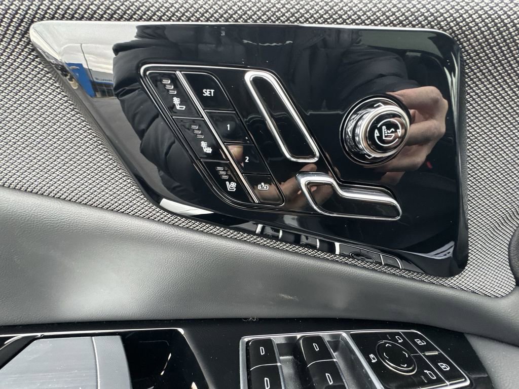New 2026 Cadillac Optiq Luxury 2 image 12