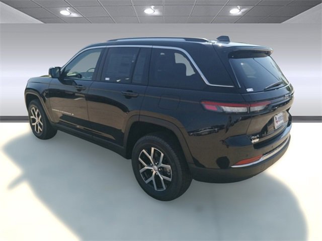 New 2023 Jeep Grand Cherokee Limited image 3