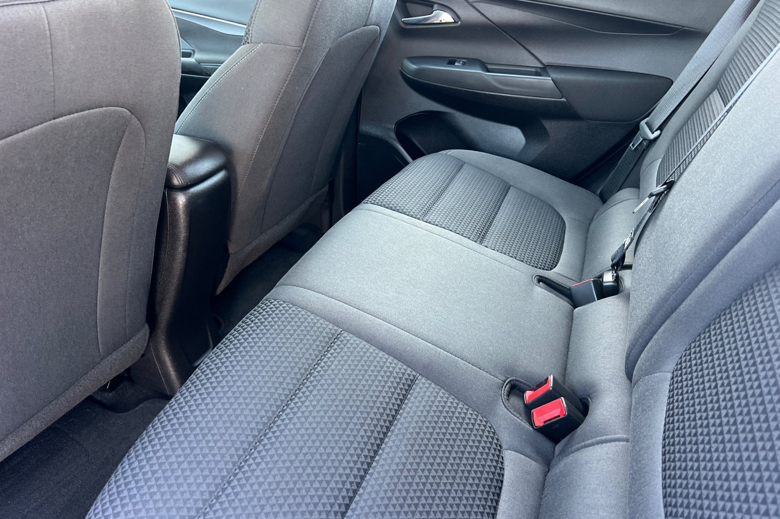 Used 2023 Chevrolet Bolt LT FWD image 16