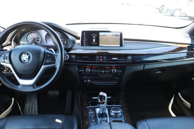 Used 2018 BMW X5 xDrive40e w/ Driving Assistance Package AWD/4WD image 15