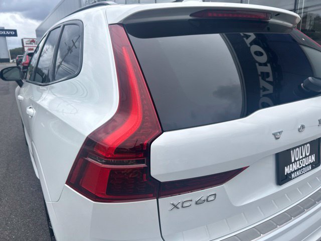 Certified 2026 Volvo XC60 B5 Plus AWD/4WD image 9