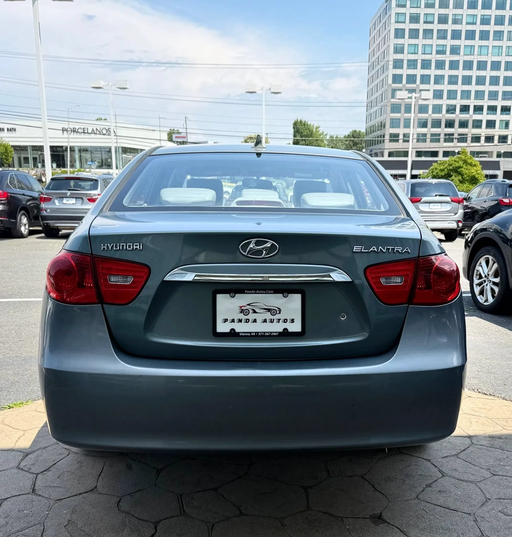 Used 2010 Hyundai Elantra GLS FWD image 6