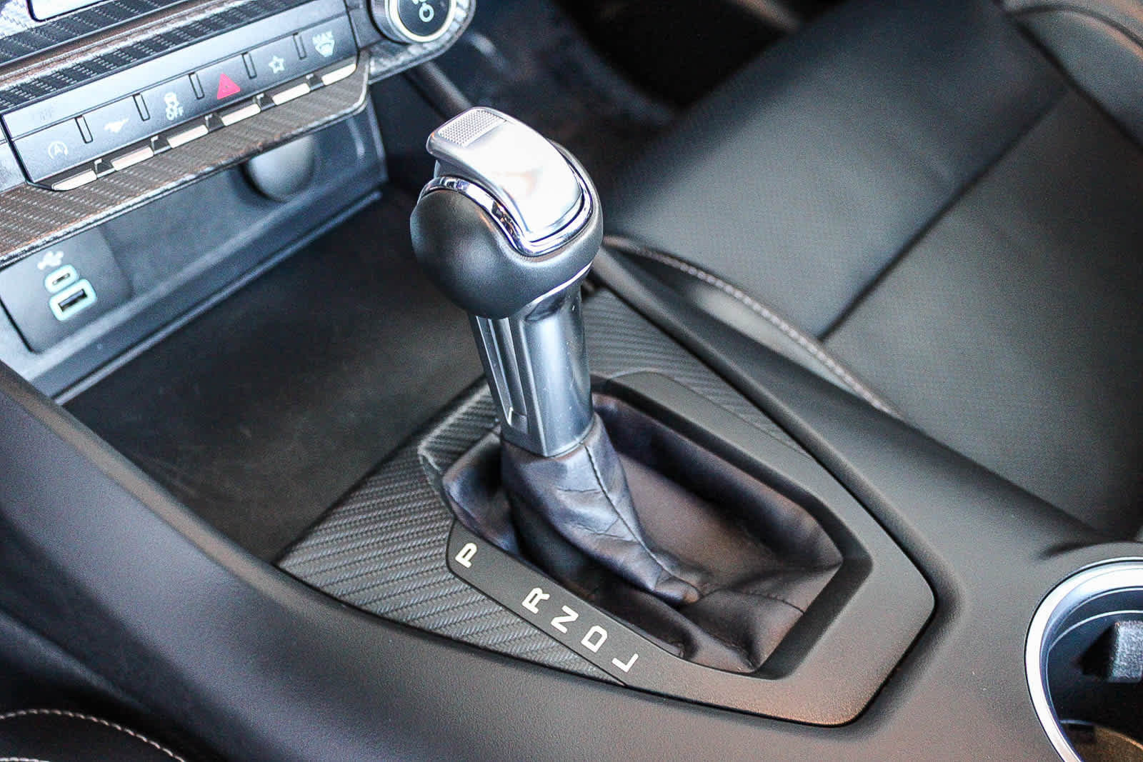 Used 2025 Ford Mustang Premium RWD image 19
