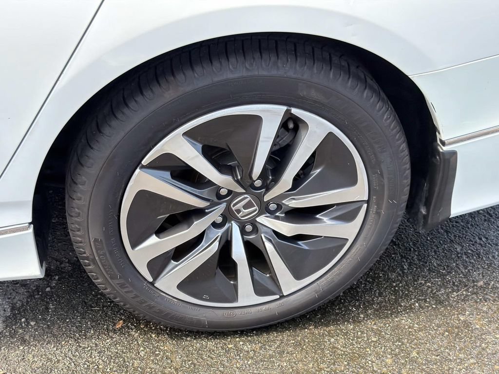 Used 2022 Honda Accord EX-L image 10