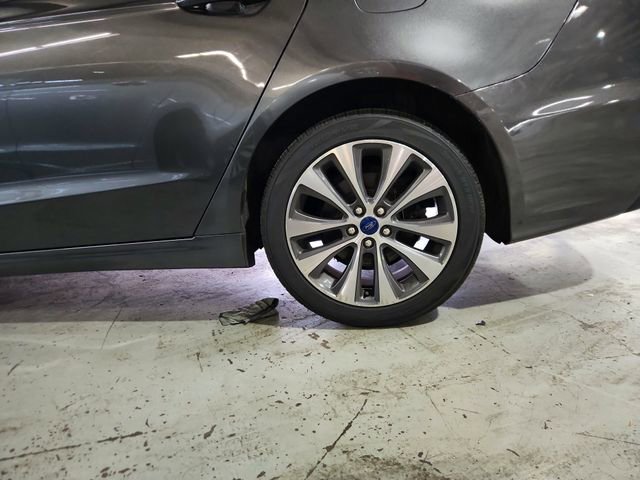 Used 2020 Ford Fusion SE image 28