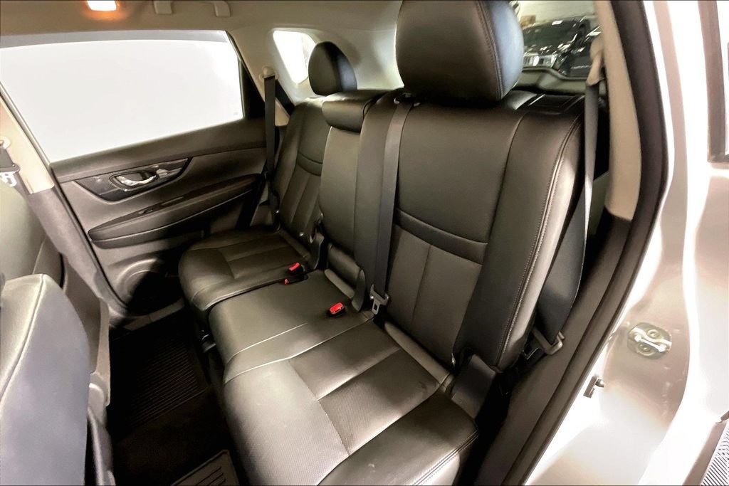 Used 2018 Nissan Rogue SL w/ Premium Package AWD/4WD image 35