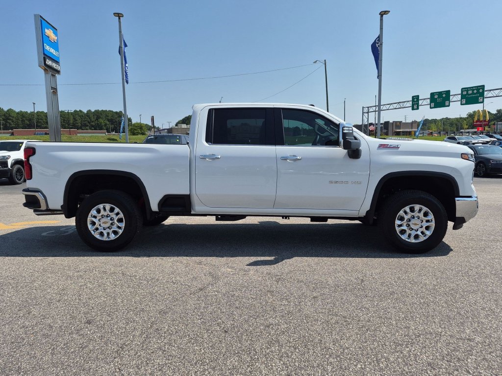 New 2026 Chevrolet Silverado 2500 LTZ w/ LTZ Plus Package AWD/4WD image 3
