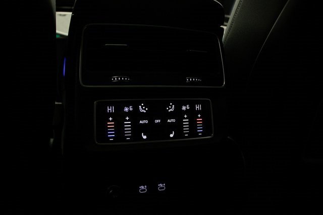 Used 2021 Audi Q8 Premium Plus image 22