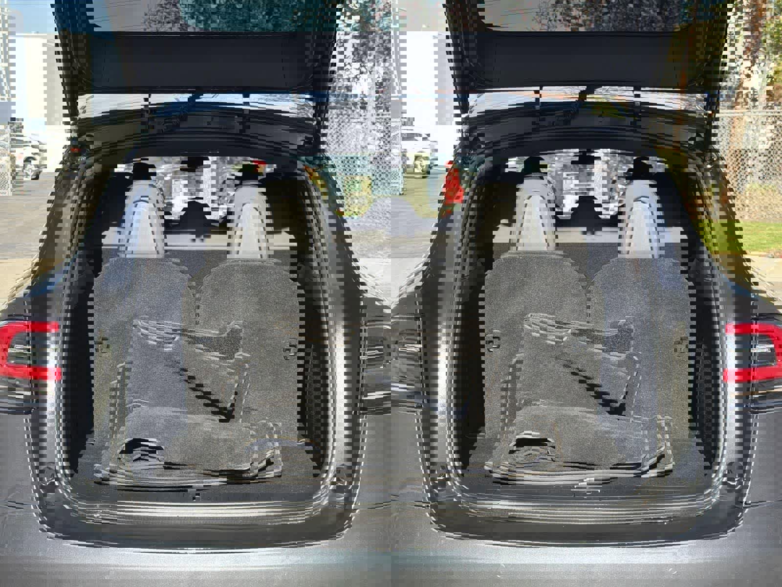 Used 2020 Tesla Model X Long Range image 29