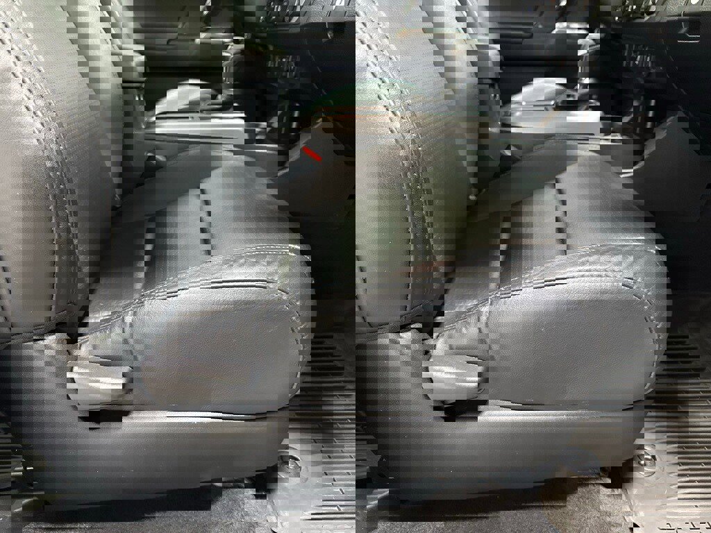 Used 2023 Toyota Tacoma Limited image 52