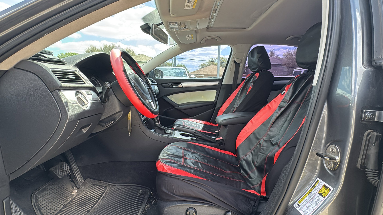 Used 2013 Volkswagen Passat 2.5 SE image 9