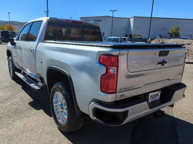 Used 2023 Chevrolet Silverado 3500 High Country w/ Safety Package II image 6